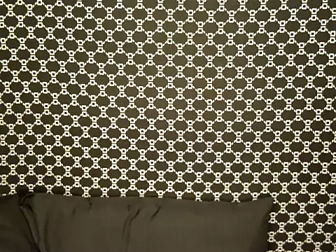 Snapshot of Camillasexy chatting on 11/20/25, 10:15 Camillasexy online show from 11/20/25, 10:15