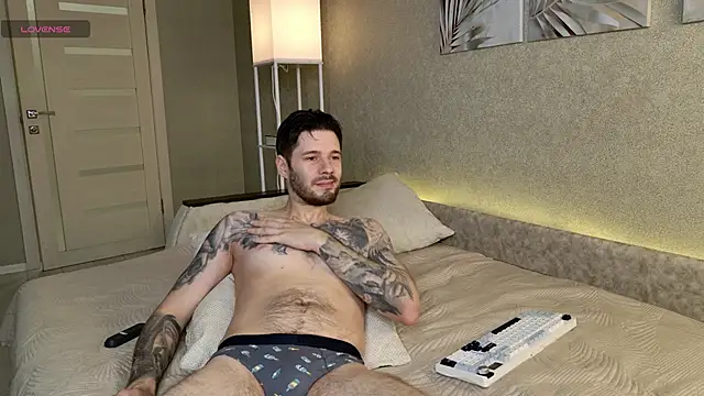 coupleeyess online show from 04/04/26, 10:02