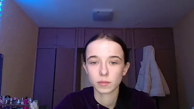 Emilia Light online show from 01/18/26, 08:40