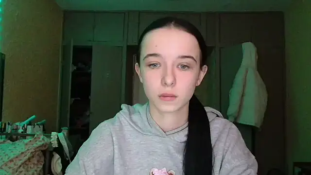 Emilia Light online show from 02/25/26, 06:34