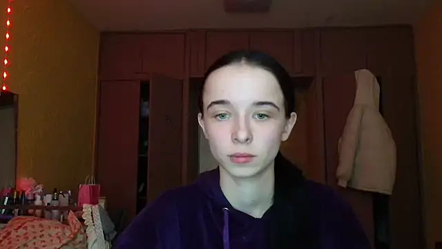 Emilia Light online show from 03/02/26, 08:21