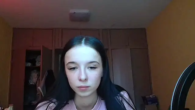 Emilia Light online show from 04/23/26, 02:30