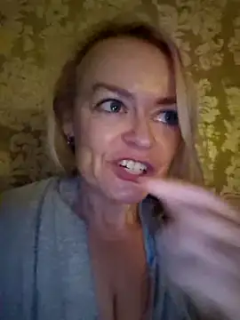 demidelightfulxx online show from 09/28/25, 06:41