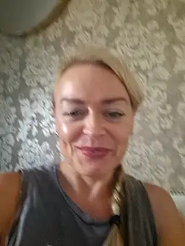 demidelightfulxx online show from 09/30/25, 11:48