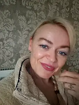 demidelightfulxx online show from 10/14/25, 12:06