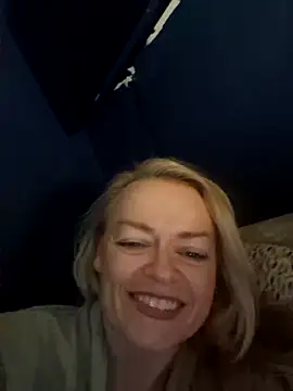 demidelightfulxx online show from 10/19/25, 08:31