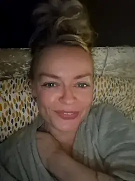 demidelightfulxx online show from 10/20/25, 09:04