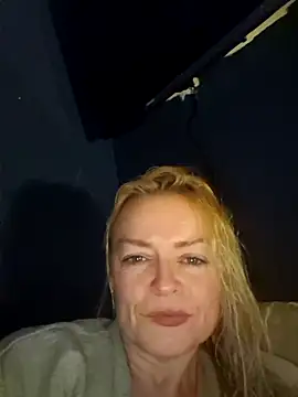 demidelightfulxx online show from 10/24/25, 08:16