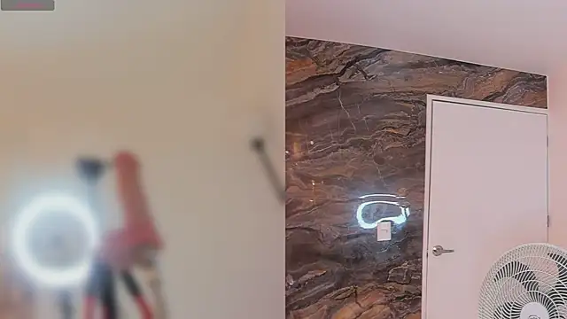 beca winn online show from 11/26/25, 12:06