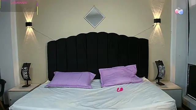 GabySweett  online show from 12/16/25, 12:32