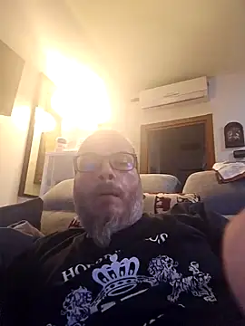 ilmilanese76 online show from 09/25/25, 05:16