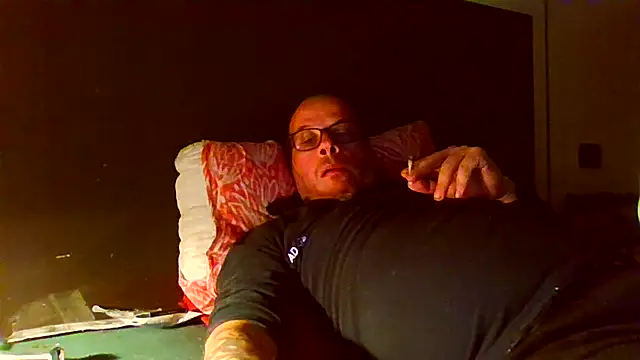 ilmilanese76 online show from 10/25/25, 12:40