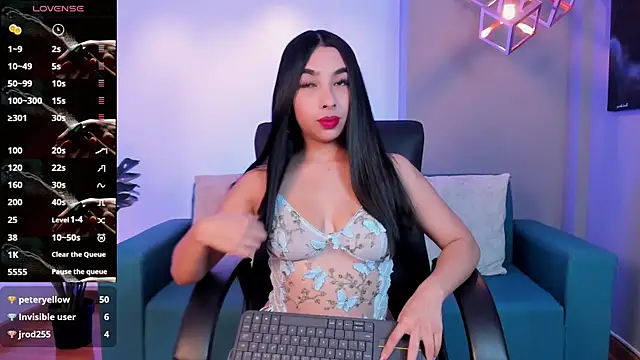 Caroline Millerr online show from 10/22/25, 08:08