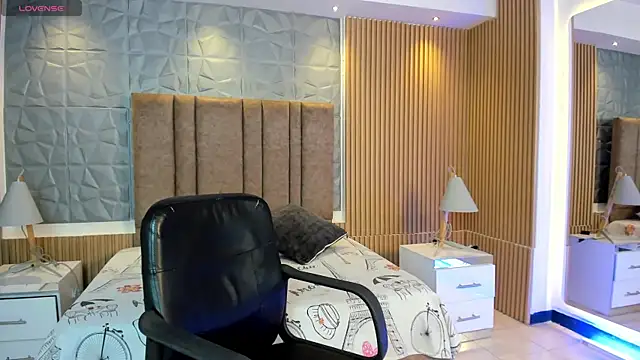 Caroline Millerr online show from 06/09/26, 02:17