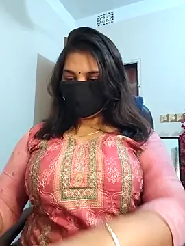 Queen Homaira online show from 12/15/25, 06:39