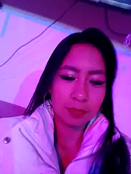 KateValencia online show from 11/16/25, 02:39