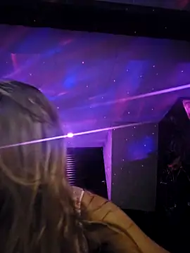 Snapshot of WhimsicalBirdette chatting on 10/05/25, 06:50 WhimsicalBirdette online show from 10/05/25, 06:50