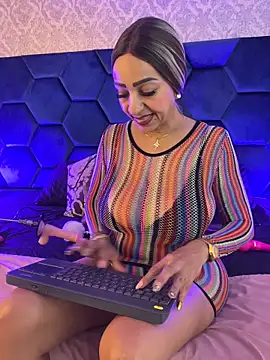 Angelina Roa online show from 05/15/26, 02:57