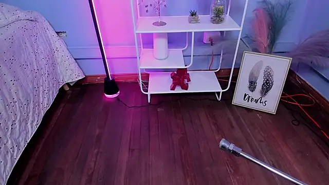 KathiaSaenz  online show from 12/03/25, 04:31