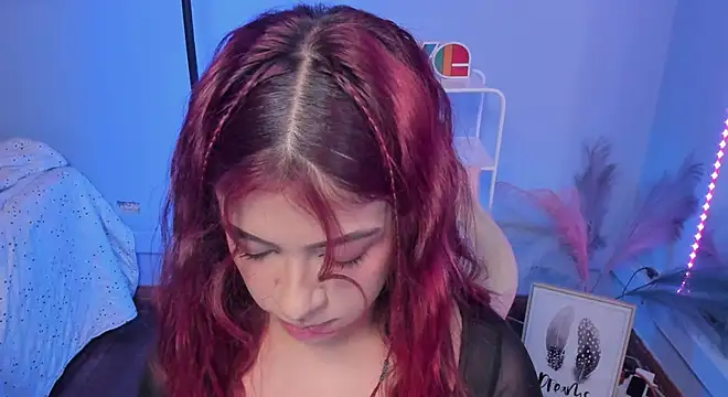 KathiaSaenz  online show from 01/17/26, 04:39