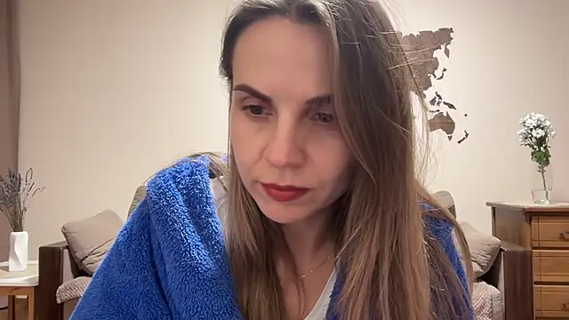 Snapshot of AnnieLove7722 chatting on 11/29/25, 08:12 AnnieLove7722 online show from 11/29/25, 08:12