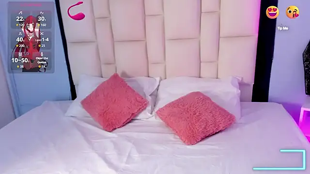 Athenea  fox online show from 10/24/25, 11:39