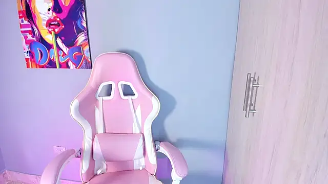 Athenea  fox online show from 12/02/25, 11:26