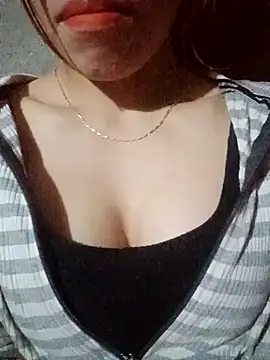 nhinhi-sexy online show from 10/07/25, 06:05