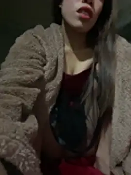 nhinhi-sexy online show from 01/15/26, 11:30