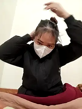 bree-zz online show from 11/30/25, 11:09