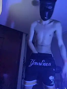 Snapshot of zamir333 chatting on 11/12/25, 09:32 zamir333 online show from 11/12/25, 09:32