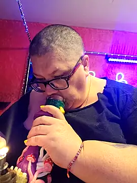 violentviolet68 online show from 04/01/26, 12:39