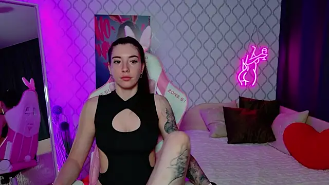 Curious Lily online show from 06/10/26, 01:06