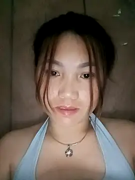 min-xinh online show from 10/23/25, 05:01