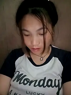 min-xinh online show from 11/09/25, 09:18