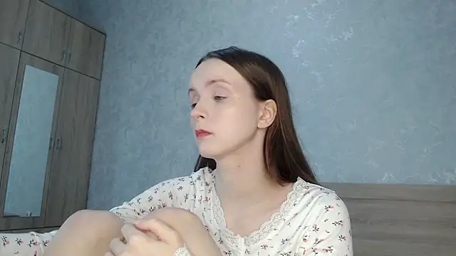 Snapshot of Yourplayfulspark chatting on 10/06/25, 08:39 Yourplayfulspark online show from 10/06/25, 08:39