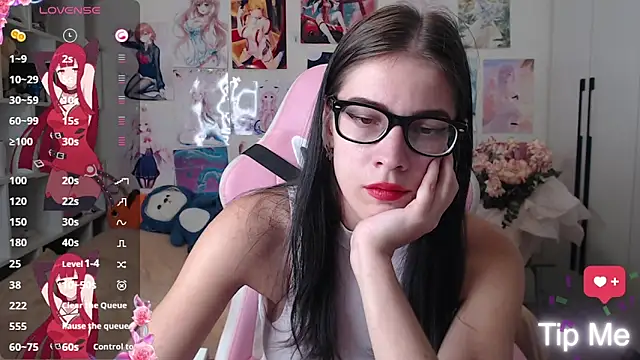 Snapshot of LidaAngel21 chatting on 10/20/25, 06:41 LidaAngel21 online show from 10/20/25, 06:41