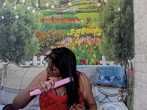 indianswtbella online show from 10/17/25, 04:37