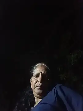 Snapshot of Rs_sonam chatting on 06/08/26, 03:23 Rs sonam online show from 06/08/26, 03:23
