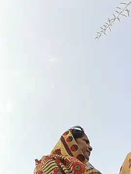 Snapshot of Rs_sonam chatting on 07/11/26, 11:57 Rs sonam online show from 07/11/26, 11:57