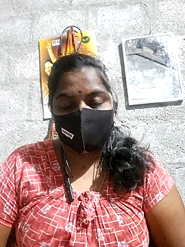 Snapshot of Tamil_Hot_Sindhu chatting on 02/08/26, 05:05 Tamil Hot Sindhu online show from 02/08/26, 05:05