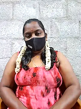 Snapshot of Tamil_Hot_Sindhu chatting on 03/02/26, 04:25 Tamil Hot Sindhu online show from 03/02/26, 04:25