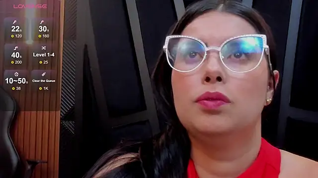 Snapshot of Valka_Ross chatting on 11/10/25, 11:15 Valka Ross online show from 11/10/25, 11:15