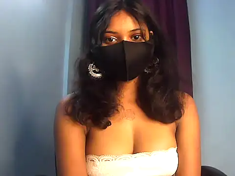 PAYARI PURVI online show from 12/14/25, 09:25