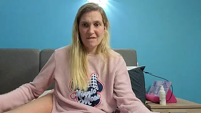 linterditehot online show from 10/30/25, 07:03