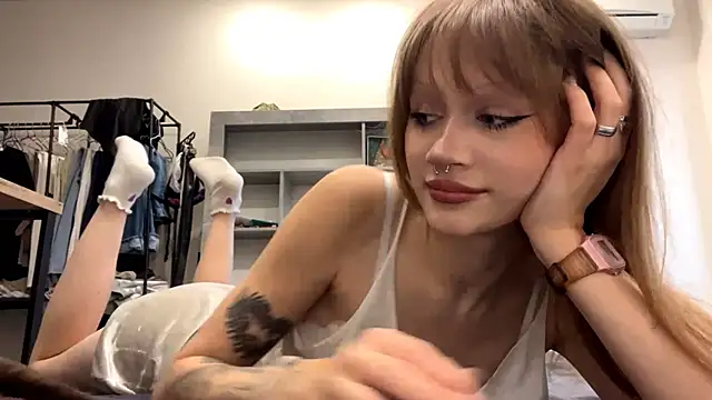 ElissaMikrot online show from 10/06/25, 02:36