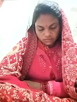 Snapshot of SHMA-77 chatting on 11/22/25, 04:39 SHMA-77 online show from 11/22/25, 04:39