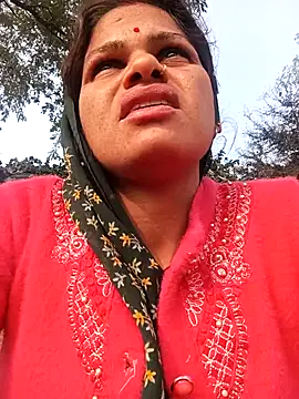 Snapshot of SHMA-77 chatting on 11/27/25, 03:52 SHMA-77 online show from 11/27/25, 03:52