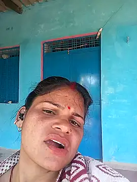 Snapshot of SHMA-77 chatting on 01/15/26, 09:25 SHMA-77 online show from 01/15/26, 09:25