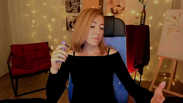 DonnaSmitth online show from 11/02/25, 09:55